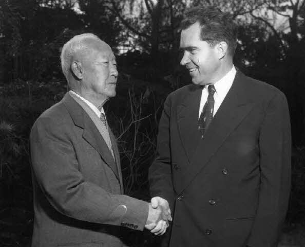 이승만 대통령과 닉슨 부통령 사진