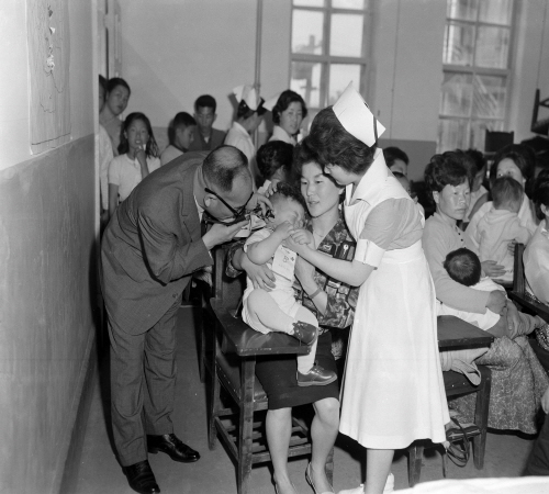 철도 종업원 어린이 우량아 심사 및 시상식 (`64년 5월)