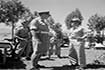 유엔한국위원단 군사고문 중 한명인 호주의 F. S. B. Peach 장군과 한국군사령관