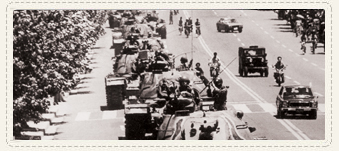 병력이 보충된 계엄군의 행렬 사진