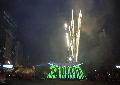 새천년 광화문 축제에서 불꽃을 쏘아 올리는 모습