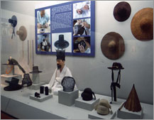 국립민속박물관 갓 전시관(1994, DET0050437(6-1)) 참고 이미지