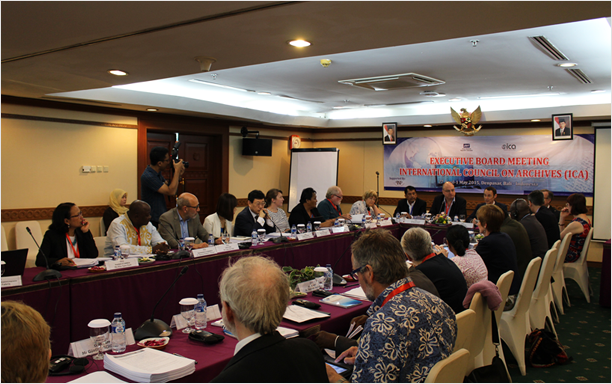 박동훈 원장이 지난 2일까지 인도네시아 발리에서 개최된 2015년 ICA 집행이사회에 참석해 2016년 서울총회 준비사항을 설명했다. (왼쪽부터 다섯번째)