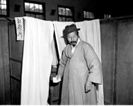 파주군 농민들 헌법 개헌안에 대해 투표하는 광경(1962.12.17) 이미지4